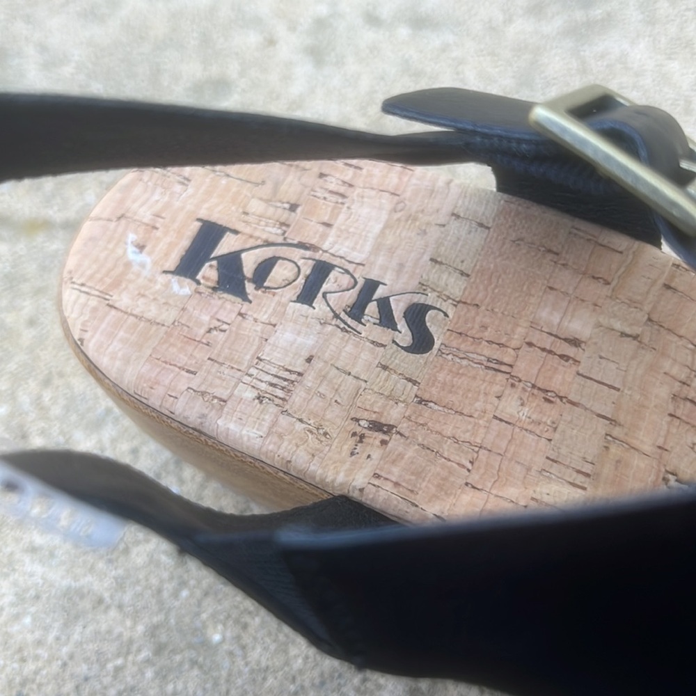 Korks Black Platform Toe Loop Sandals Women's Siz… - image 2